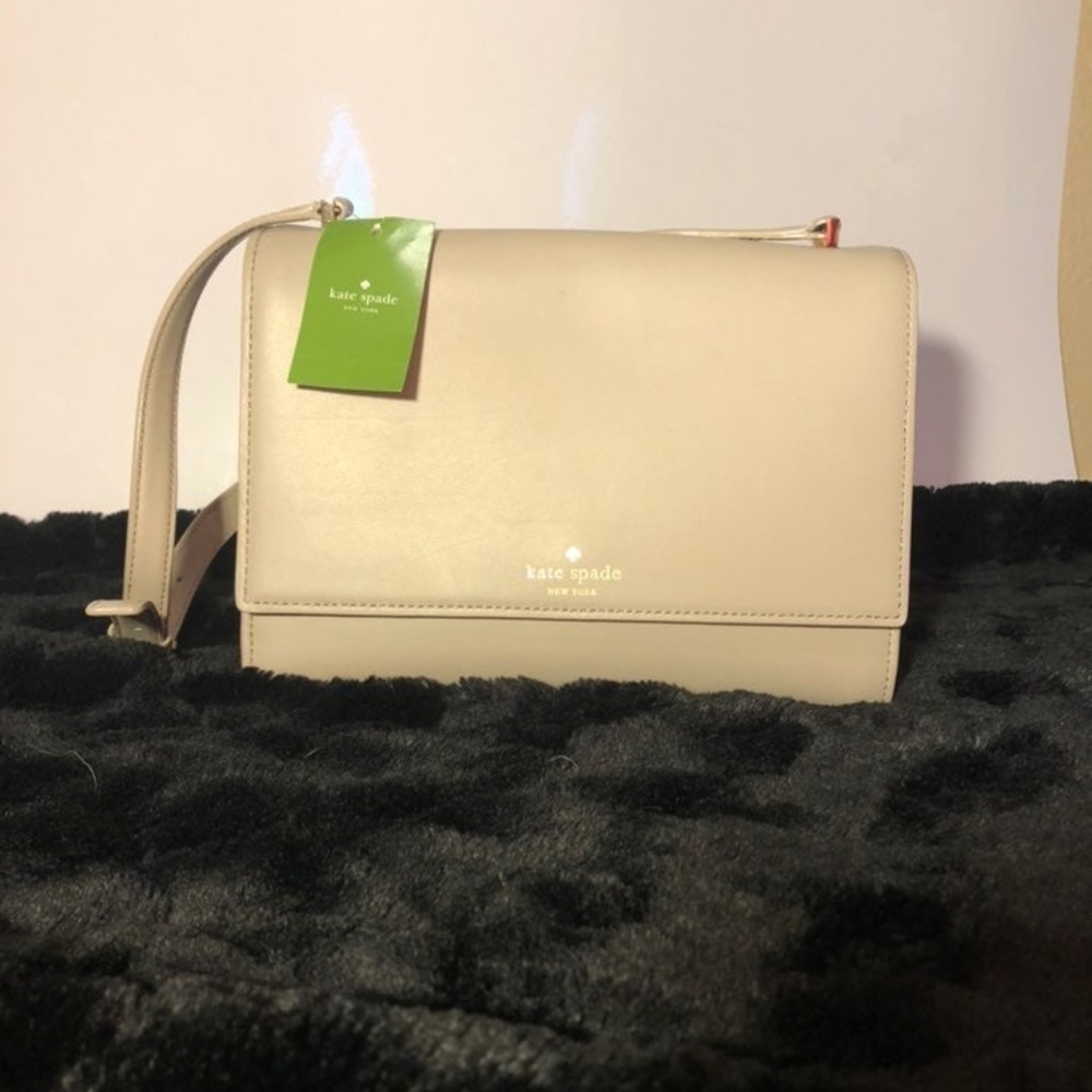 Sold NWT Kate Spade Parker Street Ronata Purse